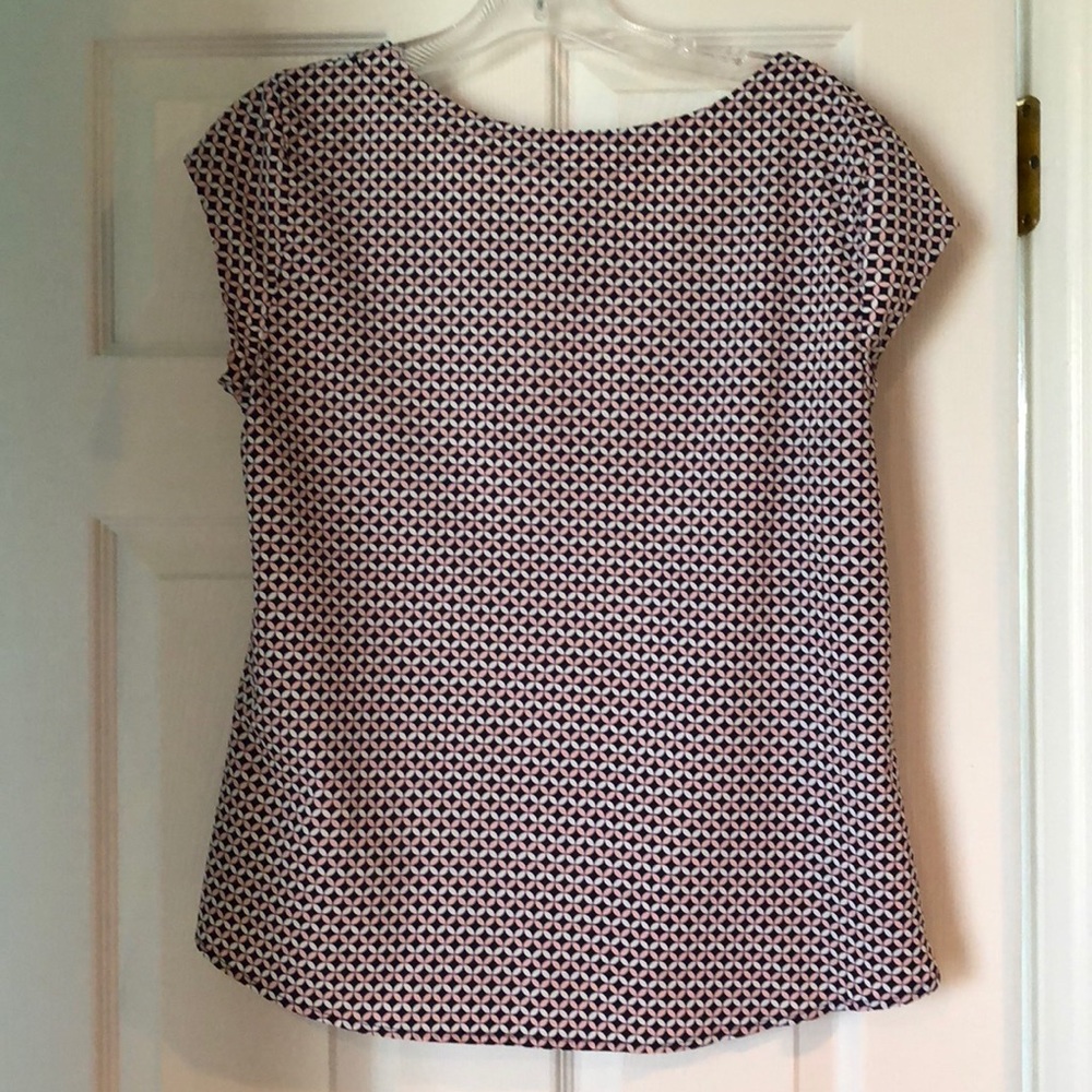 Geometric pattern top - Picture 2 of 2